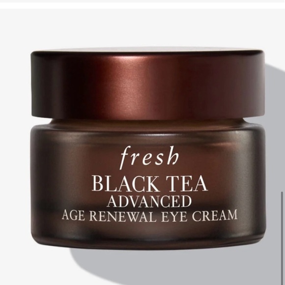 Fresh BLACK TEA ADVANCED AGE RENEWAL EYE CREAM NIB ~ 15 ml - Picture 1 of 8